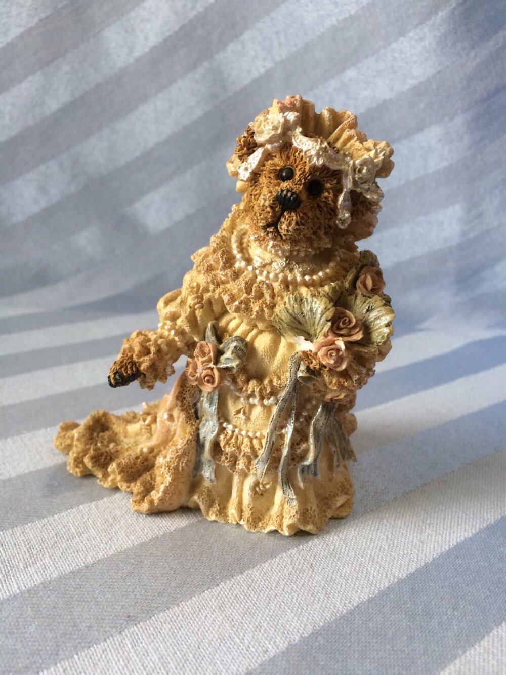 Boyds Bears "Bailey the Bride" Figurine #227712, 1993